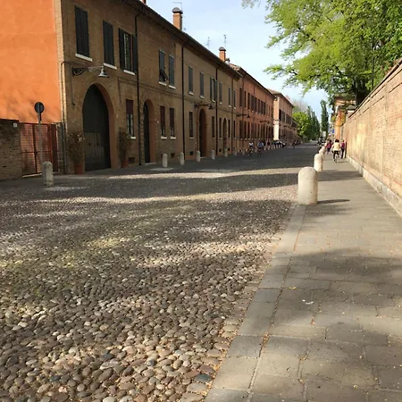 Palazzo Sabbioni Del Conte Elegant In Old Monastery Center Ferrara