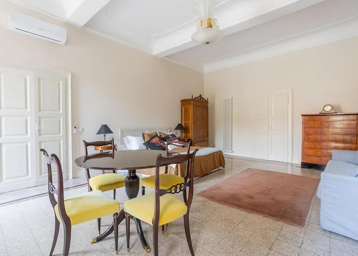 Palazzo Sabbioni Del Conte Elegant In Old Monastery Center Ferrara