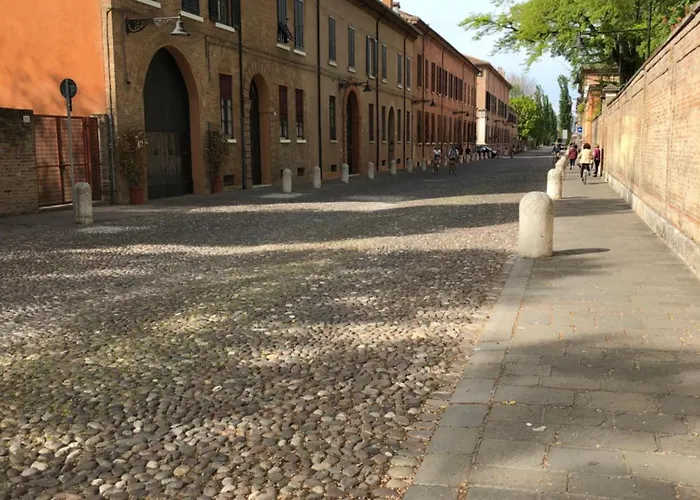 Palazzo Sabbioni Del Conte Elegant In Old Monastery Center Ferrara